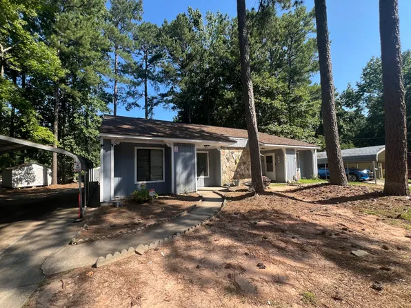 119 Summerwood Dr, Fairburn, GA 30213