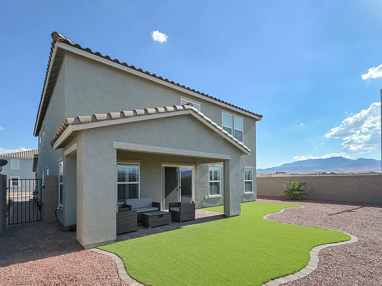 9792 Newcastle Spring Ave — Photo 45