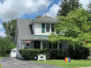 35 Clark St, Orchard Park, NY 14127
