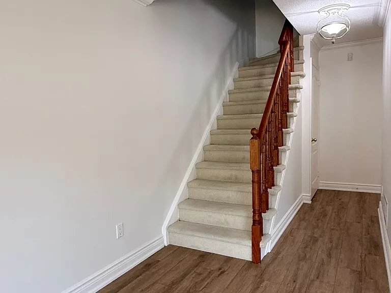 1133 Westview Ter — Photo 15