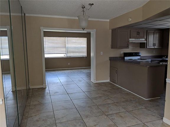 3rd image of 5723 102nd Ave