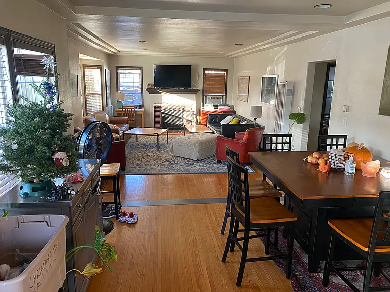 5422 Eileen Ave — Photo 3