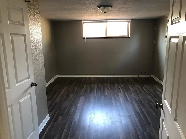4940 Green Ct — Photo 8