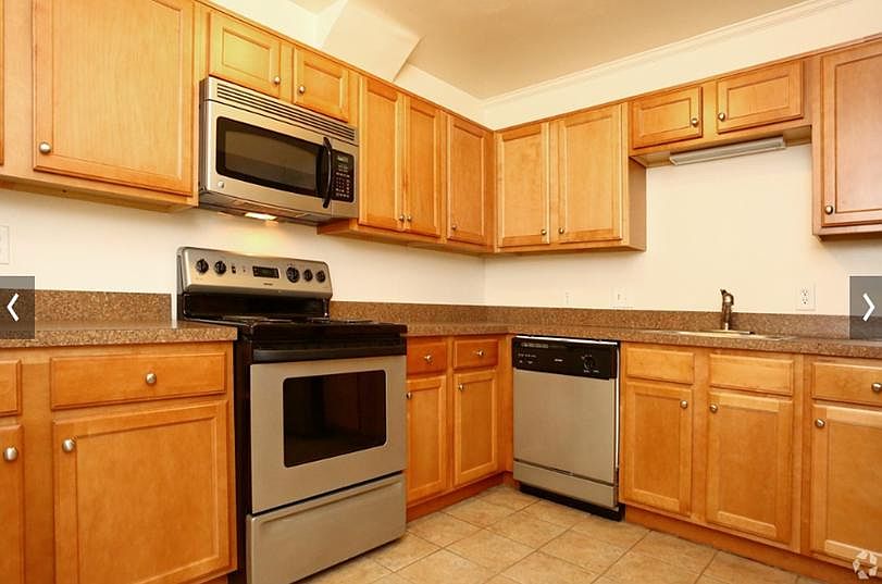 1st image of 212 Yeardley Dr