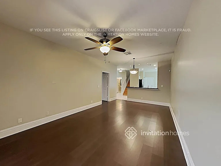 10338 NW 7th St — Photo 5