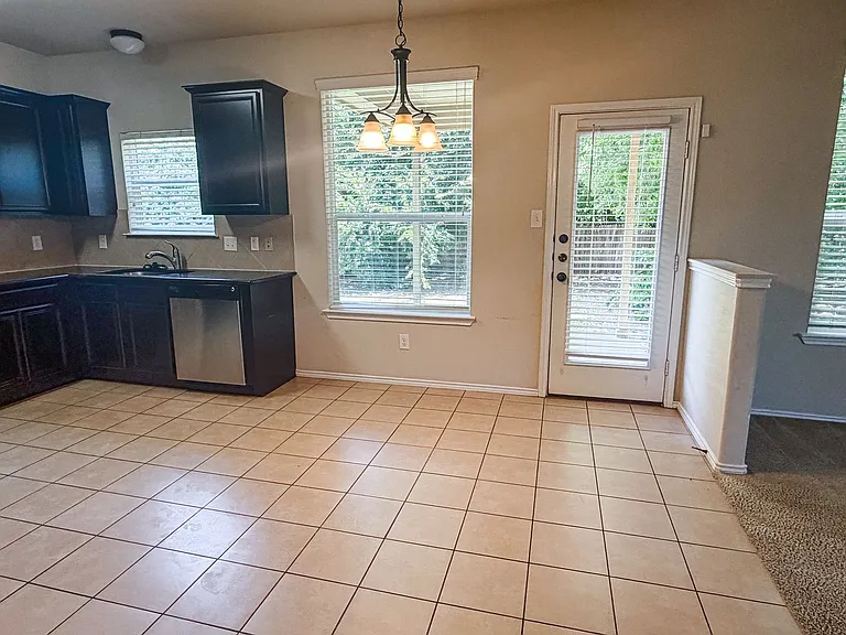 4907 Old Homestead St — Photo 3
