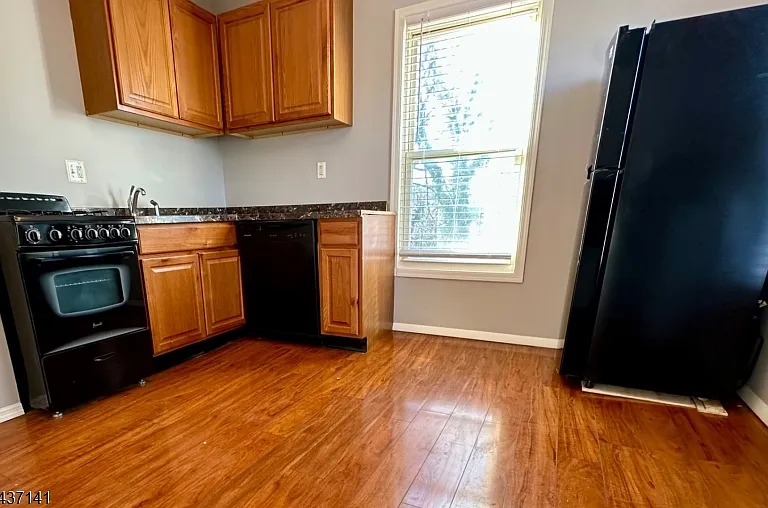 408 S Elmer St — Photo 2
