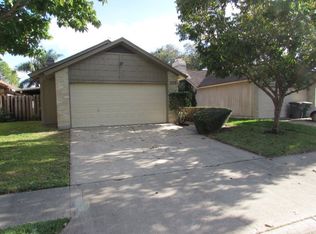 520 Rattan Dr, Victoria, TX 77901