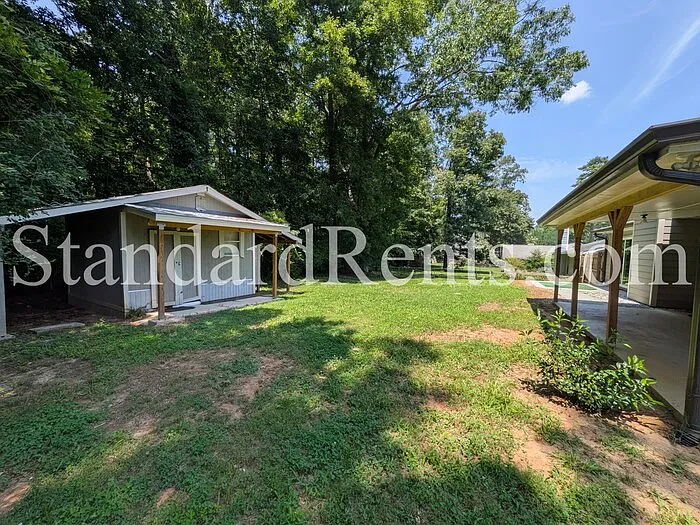 8121 Winewood Way — Photo 16