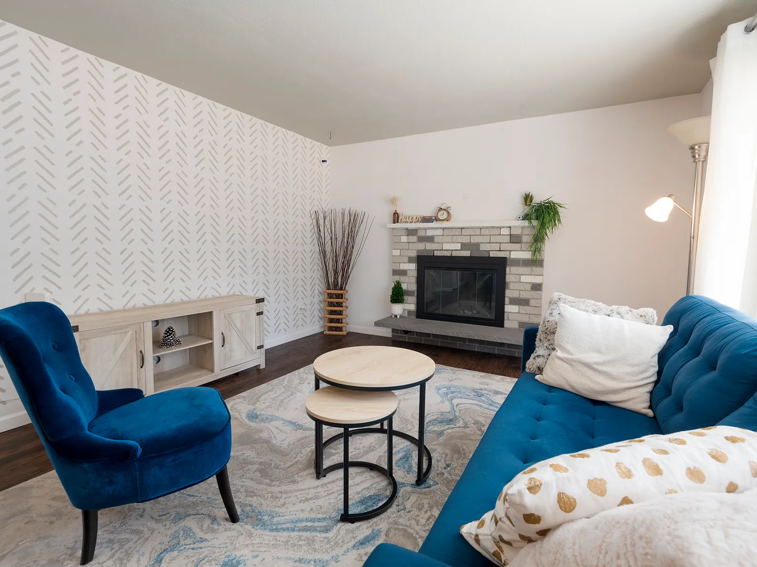 3 bed, 1198 sqft, $2,700 — Photo 3