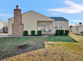 520 N Luella Ave, Mulvane, KS 67110