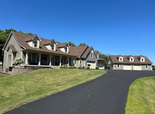 10560 31st Pl NE, Saint Michael, MN 55376