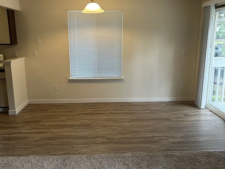 34011 1st Cir S — Photo 2