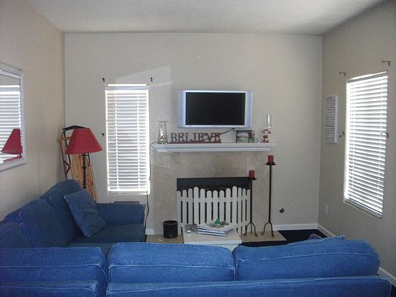 2nd image of 2151 Almeria St Unit 101
