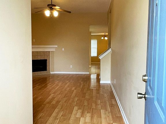 2nd image of 907 Stixx Ln