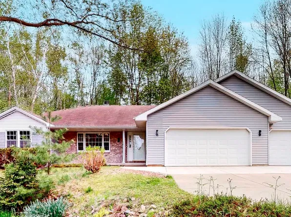 3606 Wilderness Trl, Suamico, WI 54313