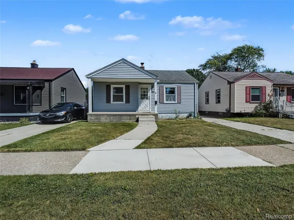 12125 Helen St, Southgate, MI 48195