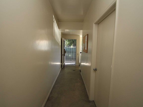 3rd image of 6130 Coldwater Canyon Ave Unit 10