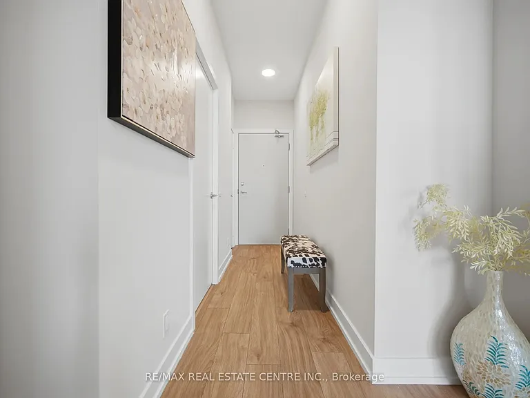215 Veterans Dr #901 — Photo 4
