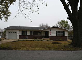 203 Glenview St, Harrison, AR 72601