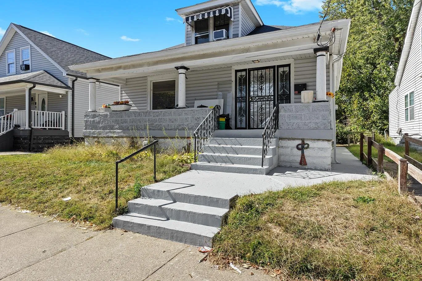 Updated 4 Bedroom/ 2 Bathroom house — Photo 3