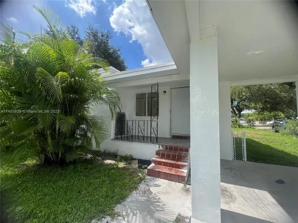 1894 NW 55th Ter, Miami, FL 33142