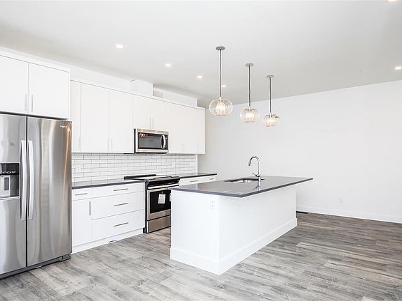 3rd image of 610 Academy Way #322