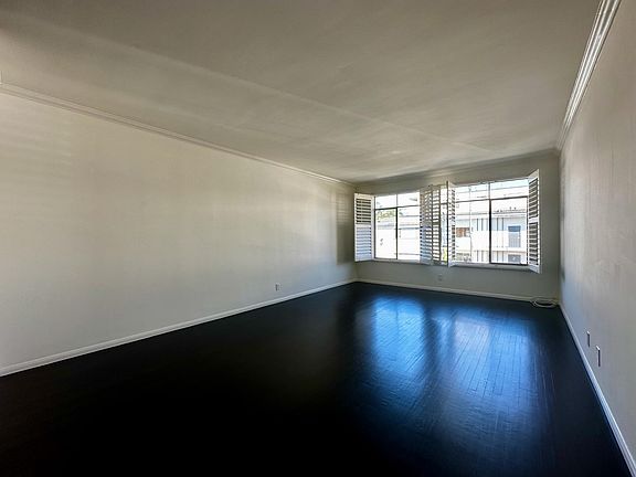 4th image of 8674 Chalmers Dr #3