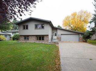 1913 26 1/2 Ave S, Fargo, ND 58103