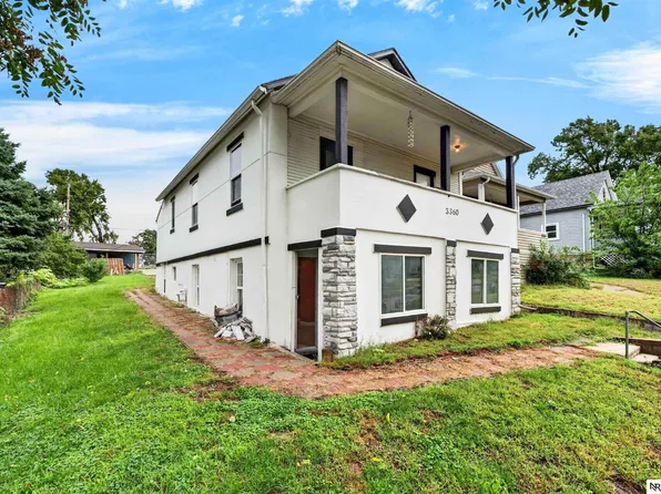 3360 T St, Omaha, NE 68107