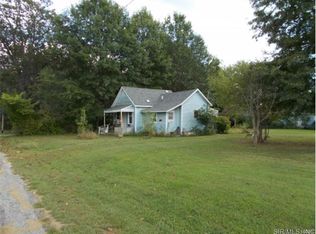 505 E Chestnut St, Percy, IL 62272