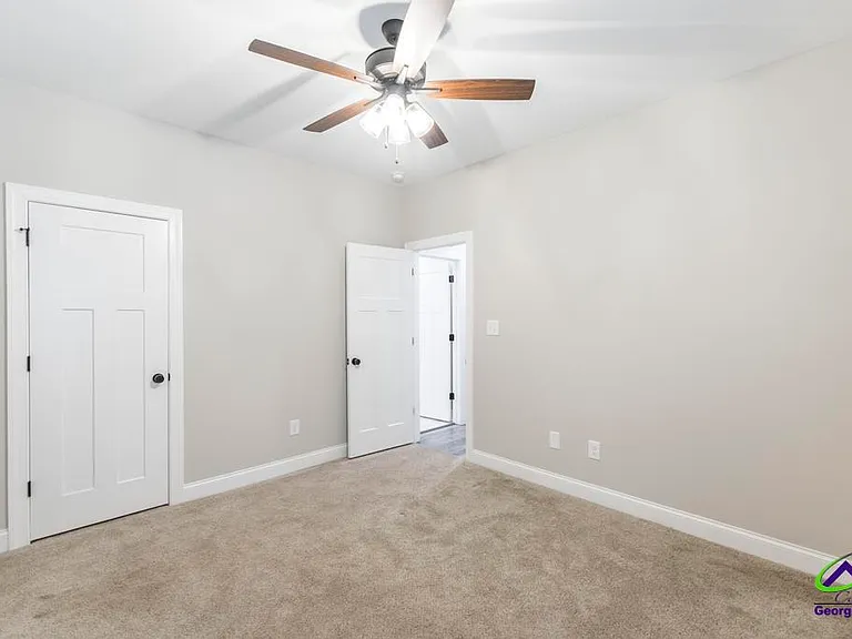 113 Garrett Ln — Photo 25