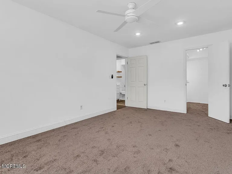 803 Wellington Pl — Photo 11