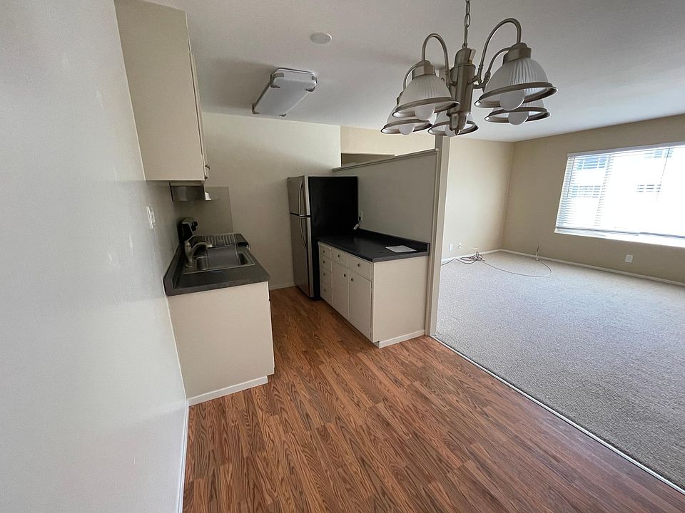 1st image of 170 3rd Ave APT 12