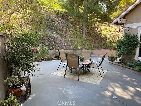 4th image of 781 S Foxdale Ln