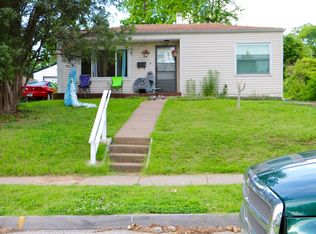 9511 Ridge Ave, Saint Louis, MO 63114