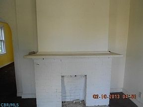 3rd image of 1041 14th Ave