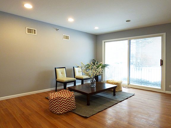 5th image of 4116 Cove Ln APT D