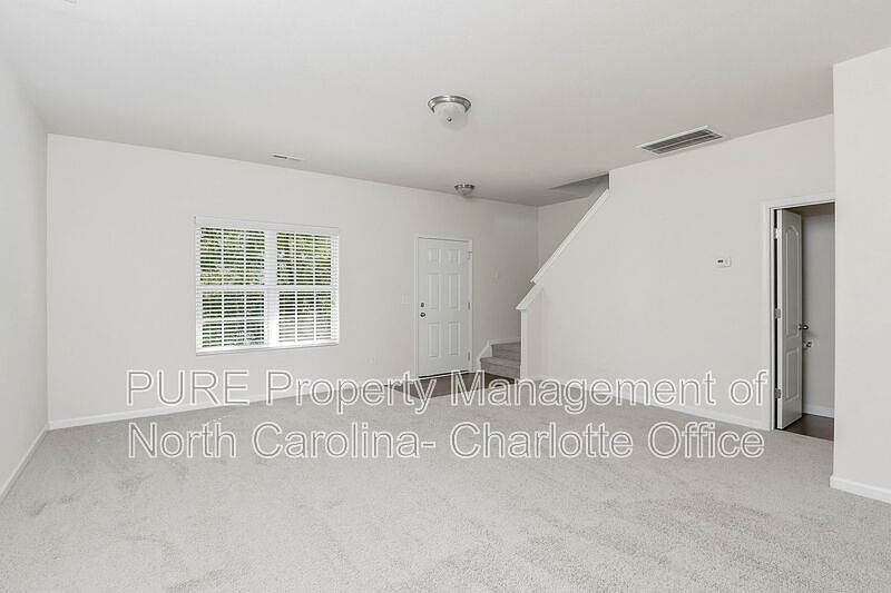 1st image of 6008 Vista Woods Ln