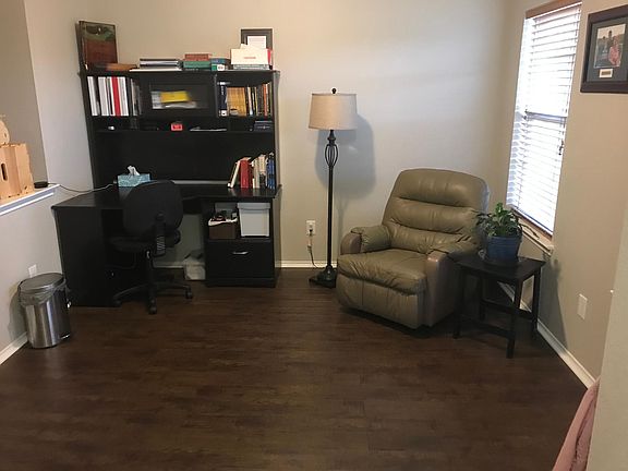 4th image of 1404 Feather Crest Dr