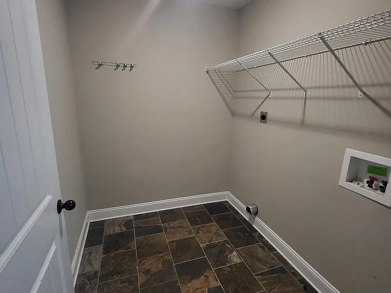 703 Jim Brown Dr — Photo 13