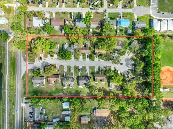 904 33rd Ave E, Bradenton, FL 34208