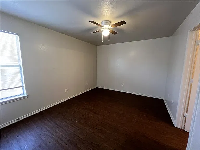 3407 Toledo Dr #D — Photo 24