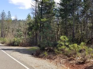 201 Lurline Ln, Cave Junction, OR 97523