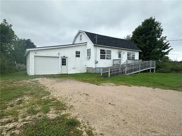 8 Old Harvey Rd, McAdam, NB E6J 1E6
