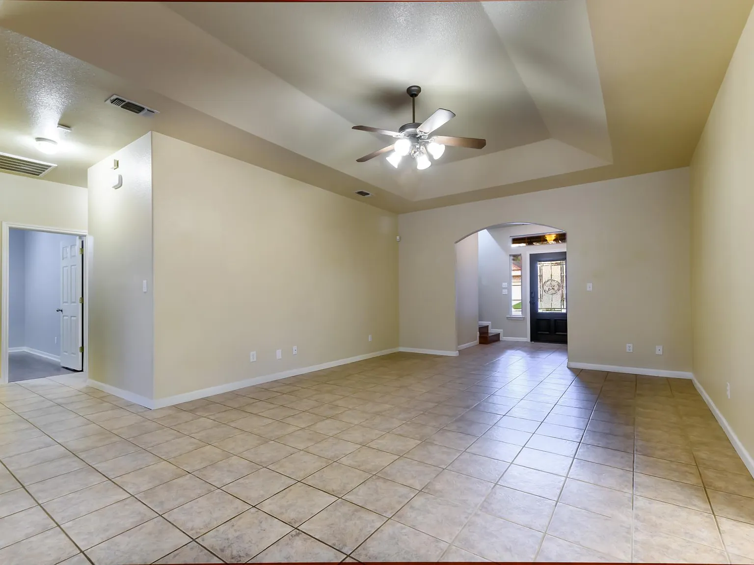 3 bed, 2187 sqft, $2,750 — Photo 4