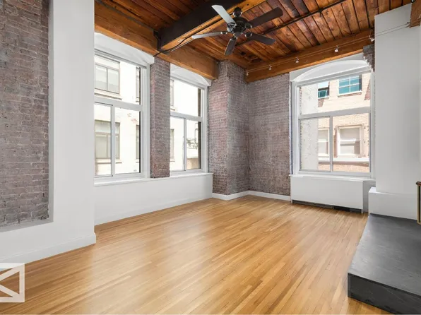 205 East 22nd Street image 10 of 11