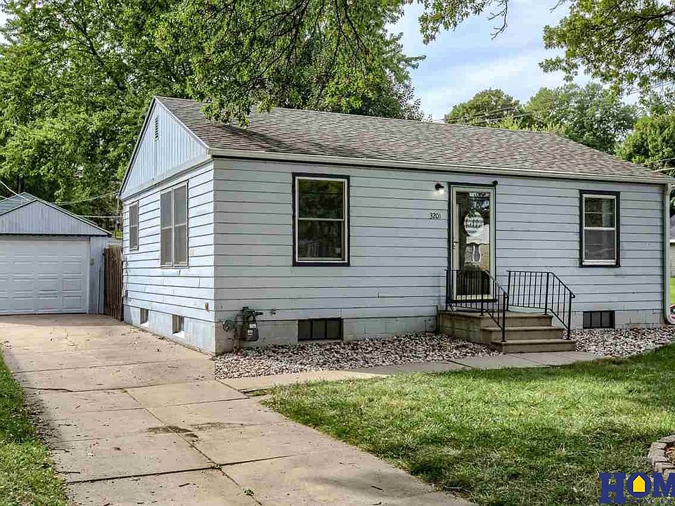1st image of 3201 S 44th St