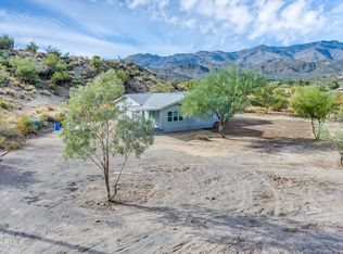 34380 S Cholla Dr, Black Canyon City, AZ 85324