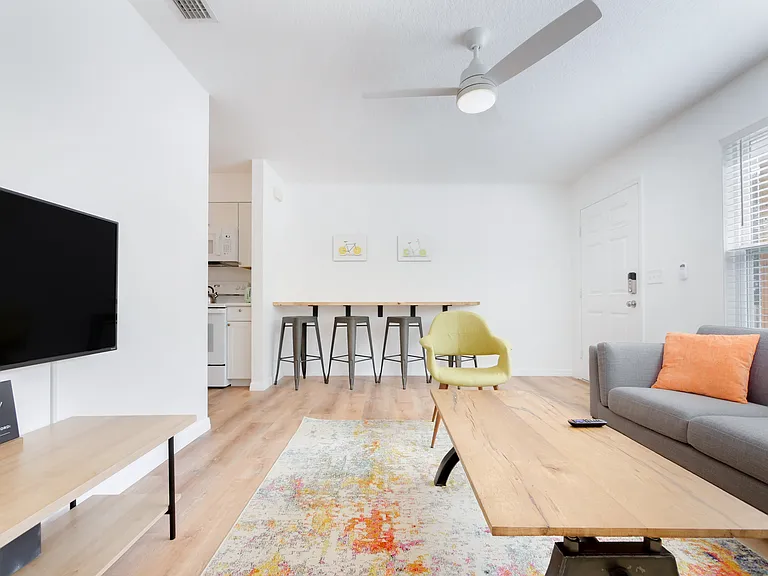 221 Nesmith Ave #A — Photo 8